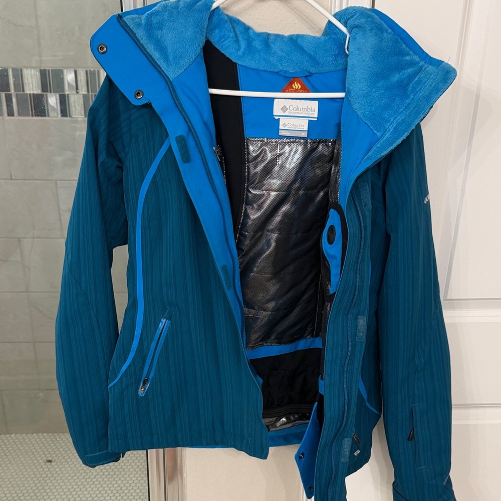 Columbia Teal & Bright Blue Ski Jacket